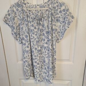 Floral Blue and White Women's Top